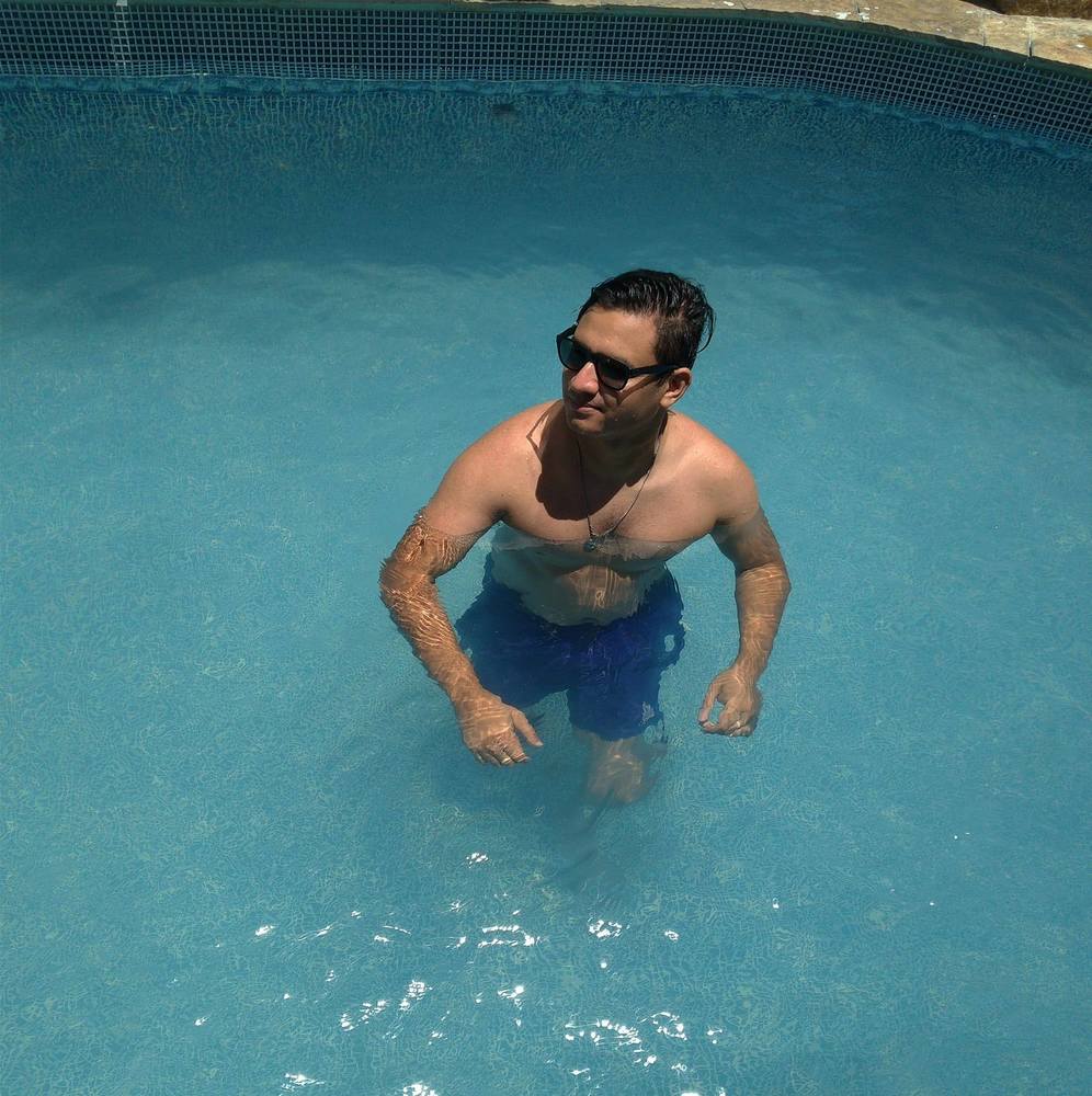 Meet your Posher, Julianderson